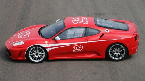 Veel mensen zitten al erg lang te wachten op de snelste versie van de Ferrari F430, de Stradale. Want net als bij de 360, komt er ook van de F430 een lichtere en snellere versie.