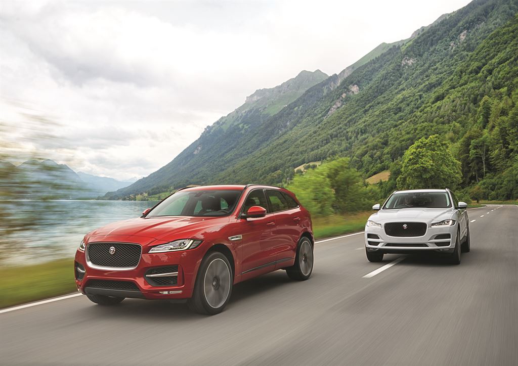 Eerste indruk Jaguar F-PACE tijdens de introductie in Montenegro. AutoVandaag rijdt de eerste kilometers alvorens de SUV in juni bij de dealer staat.