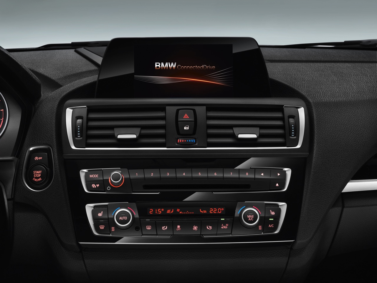Facelift BMW 1 Serie geeft de auto nieuwe looks en introduceert driecilinder TwinPower Turbo dieselmotoren met 20% bijtelling.