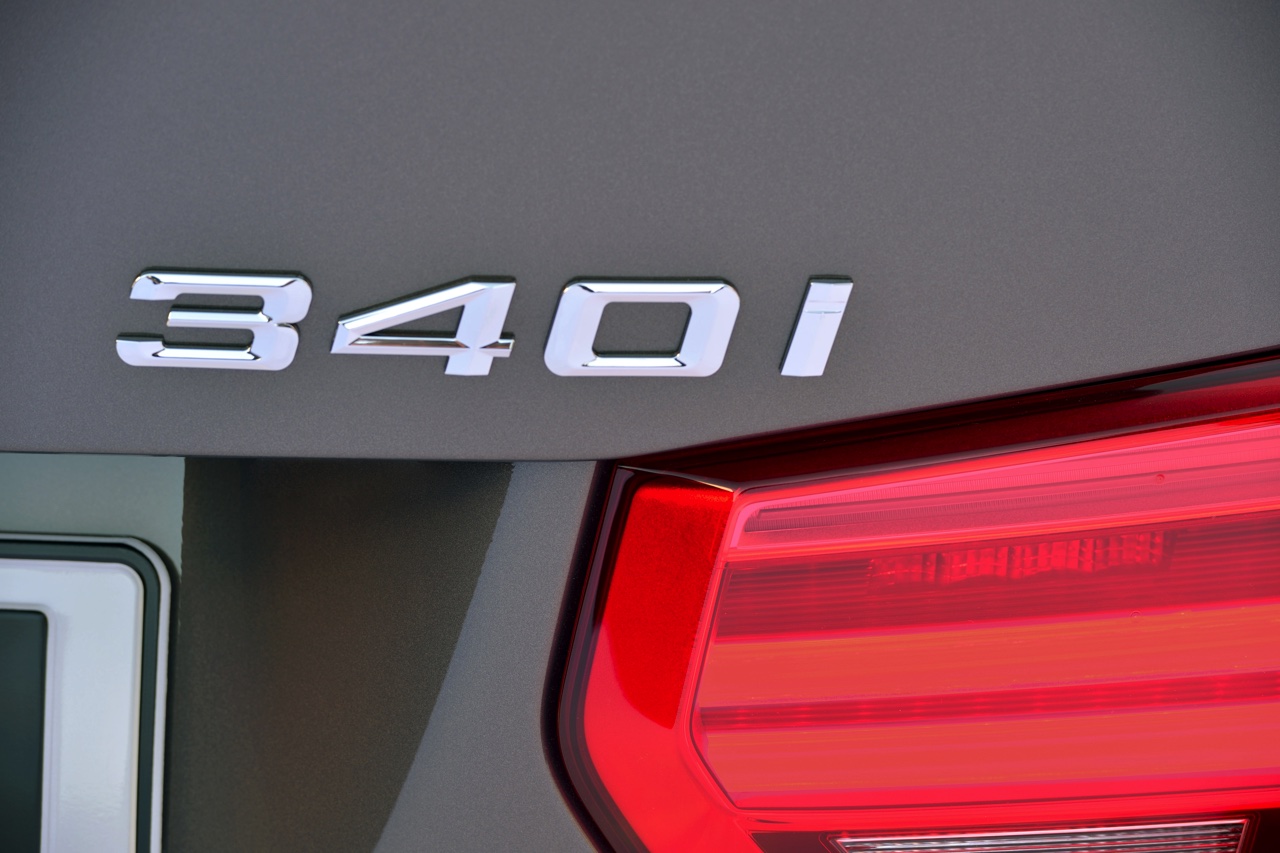 BMW voert 3 Serie LCI facelift door in 2015 en introduceert nieuwe versies met 3 cilinder. Ook verschijnt de 330e in 2016 als plug-in hybride.