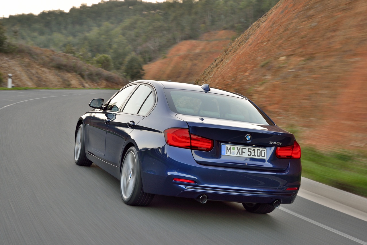 BMW voert 3 Serie LCI facelift door in 2015 en introduceert nieuwe versies met 3 cilinder. Ook verschijnt de 330e in 2016 als plug-in hybride.