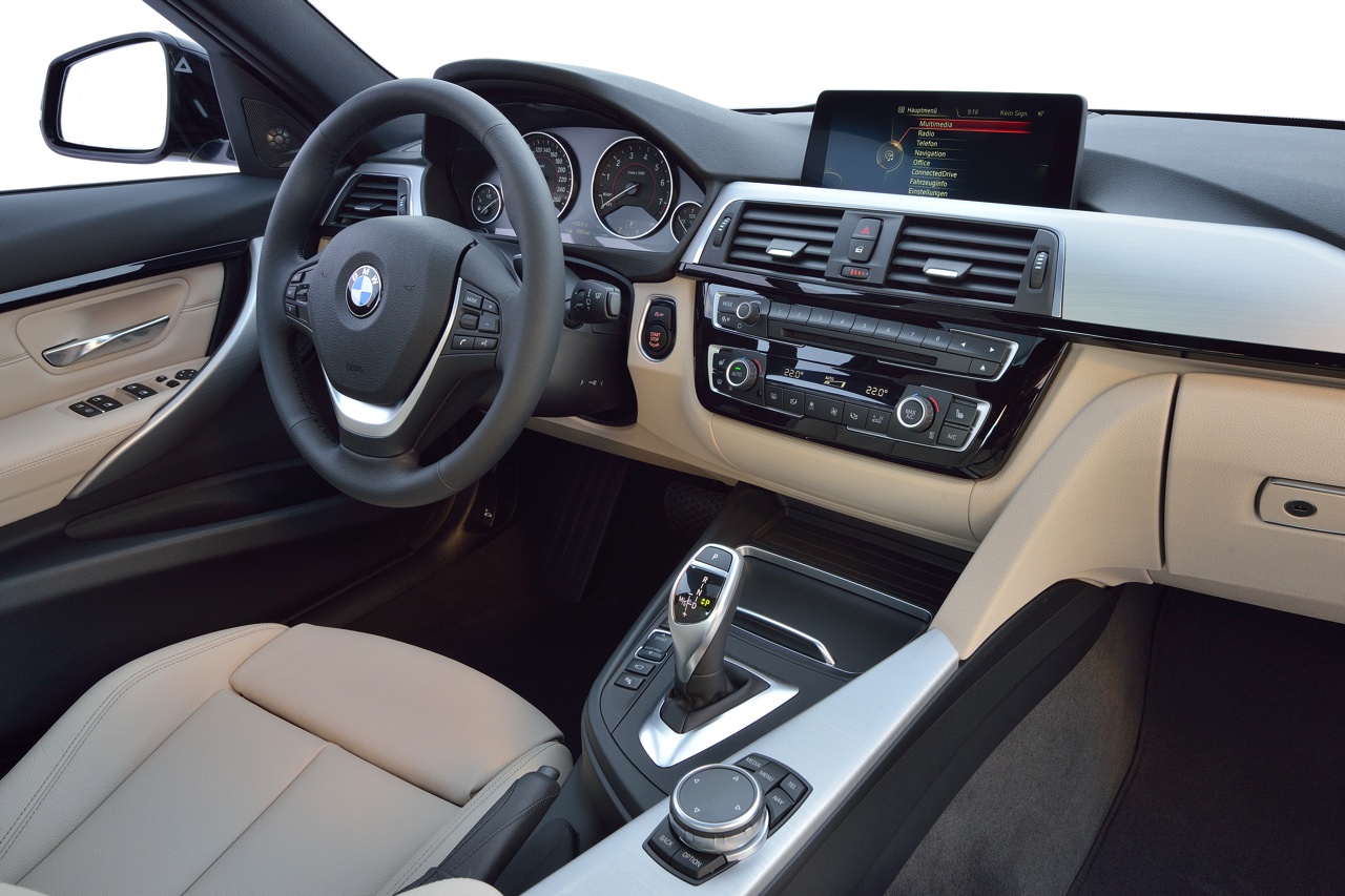 BMW voert 3 Serie LCI facelift door in 2015 en introduceert nieuwe versies met 3 cilinder. Ook verschijnt de 330e in 2016 als plug-in hybride.