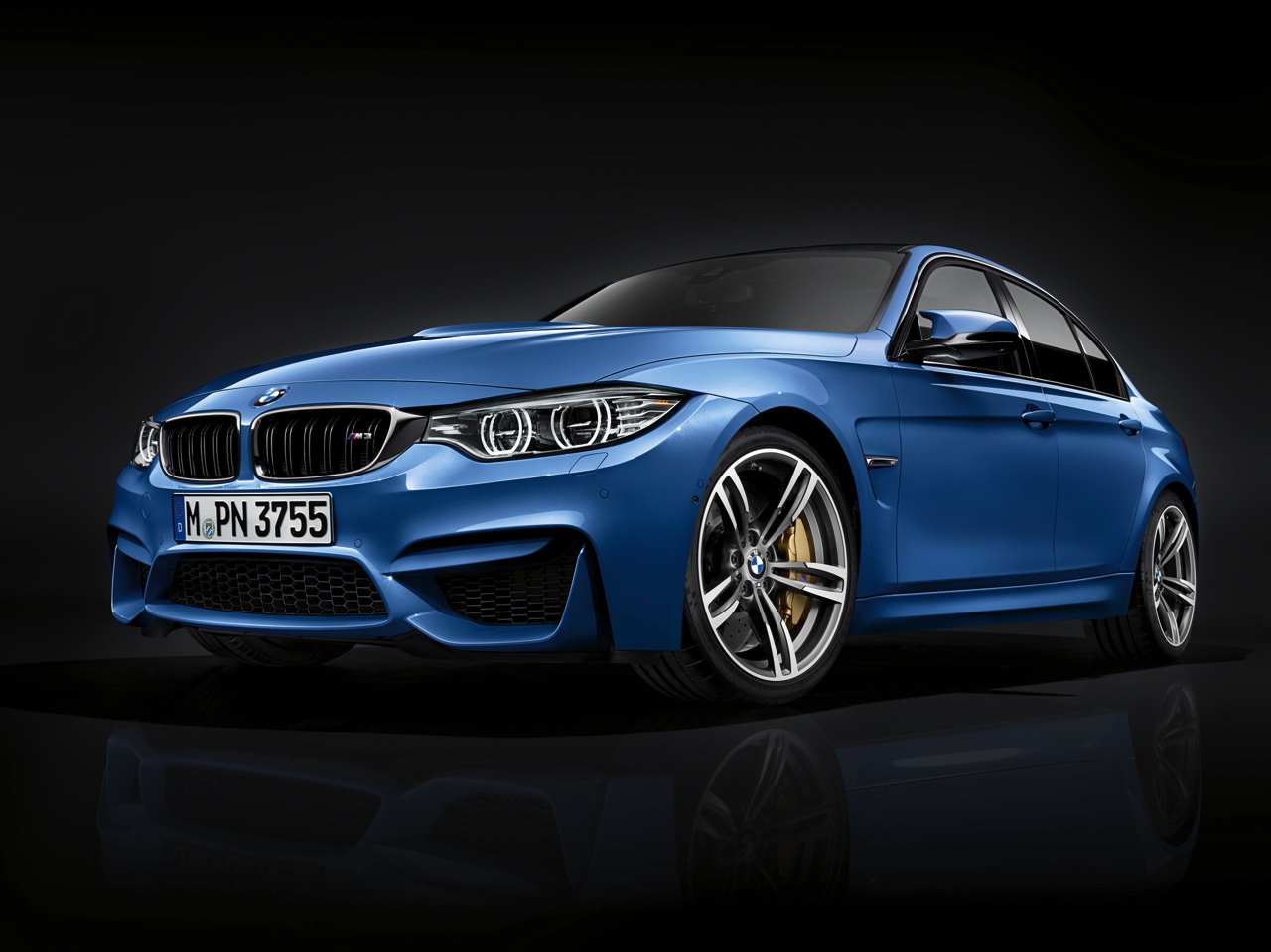 BMW voert 3 Serie LCI facelift door in 2015 en introduceert nieuwe versies met 3 cilinder. Ook verschijnt de 330e in 2016 als plug-in hybride.