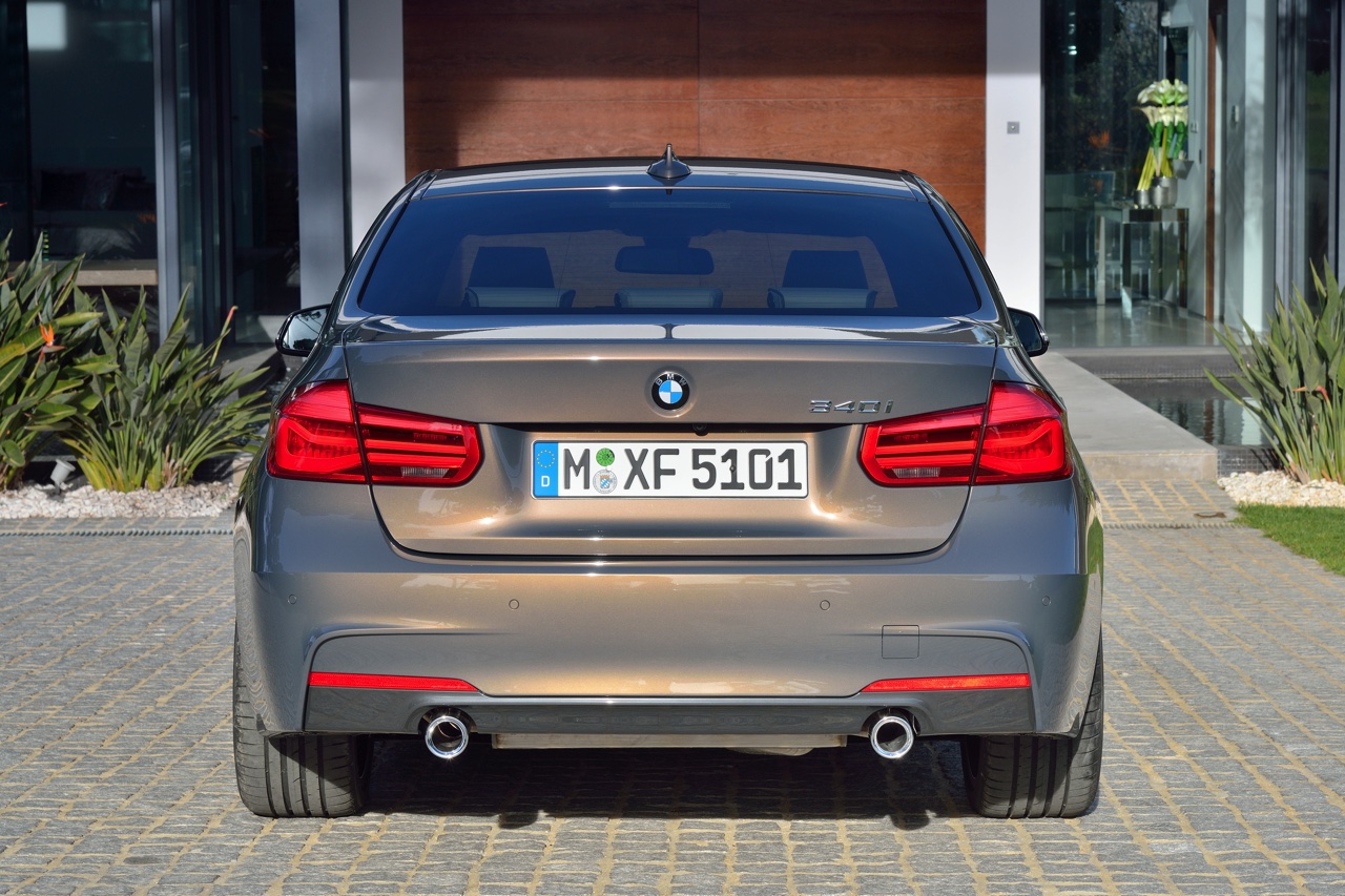 BMW voert 3 Serie LCI facelift door in 2015 en introduceert nieuwe versies met 3 cilinder. Ook verschijnt de 330e in 2016 als plug-in hybride.