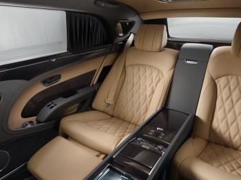 Facelift Bentley Mulsanne introduceert ook Mulsanne Speed en de Mulsanne Exended Wheelbase uitvoering met nog meer beenruimte.