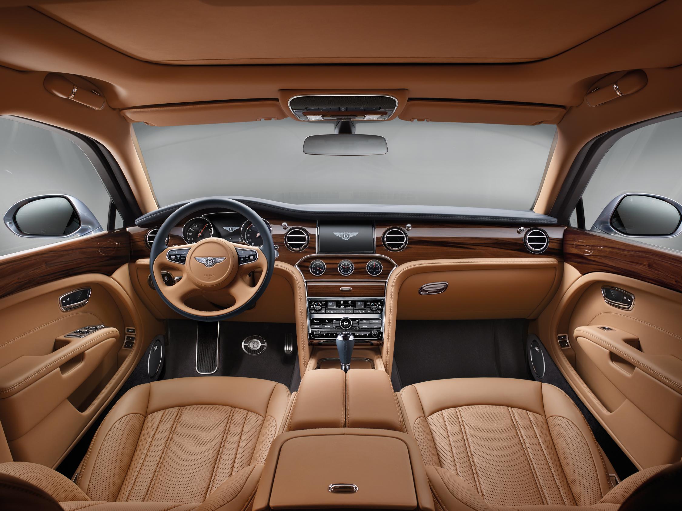 Facelift Bentley Mulsanne introduceert ook Mulsanne Speed en de Mulsanne Exended Wheelbase uitvoering met nog meer beenruimte.