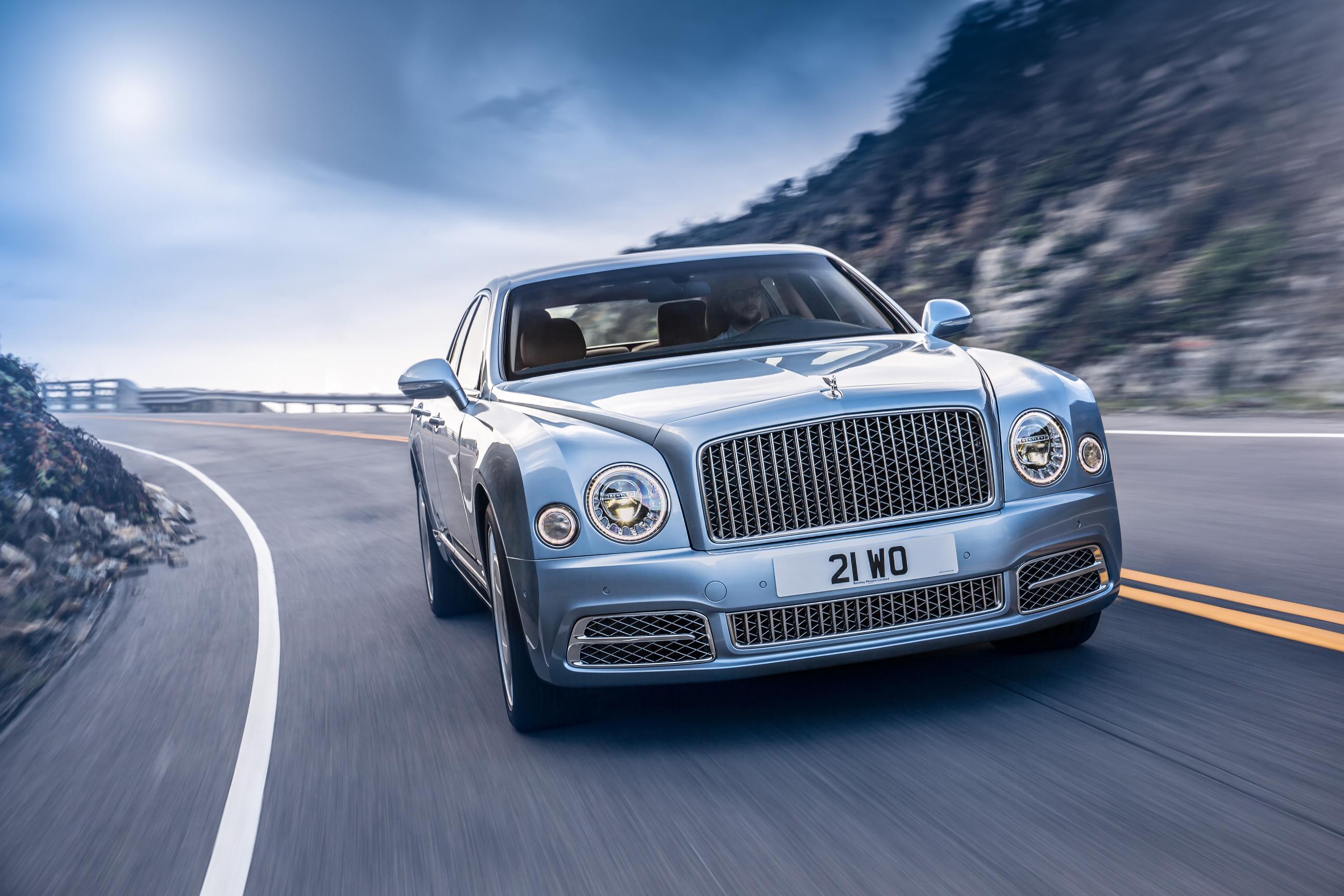 Facelift Bentley Mulsanne introduceert ook Mulsanne Speed en de Mulsanne Exended Wheelbase uitvoering met nog meer beenruimte.