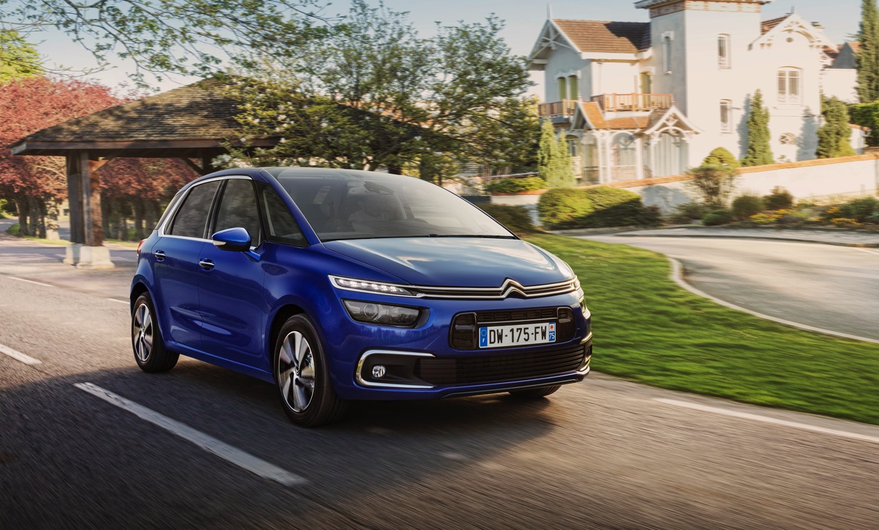 Facelift voor Citroen C4 Picasso en Grand C4 Picasso, de MPV's van Citroen die in 2013 zijn gentroduceerd. In de zomer van 2016 komen de vernieuwde modellen op de markt.