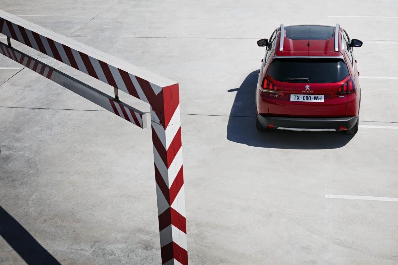Het nieuwe gezicht van de Peugeot 2008 geeft samen met de GT Line vorm aan de facelift die Peugeot voor de SUV in gedachten heeft.