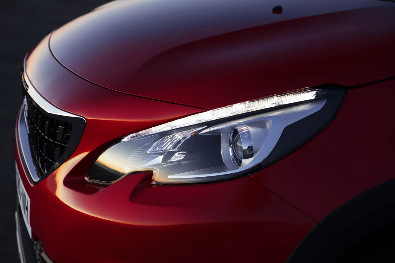 Het nieuwe gezicht van de Peugeot 2008 geeft samen met de GT Line vorm aan de facelift die Peugeot voor de SUV in gedachten heeft.