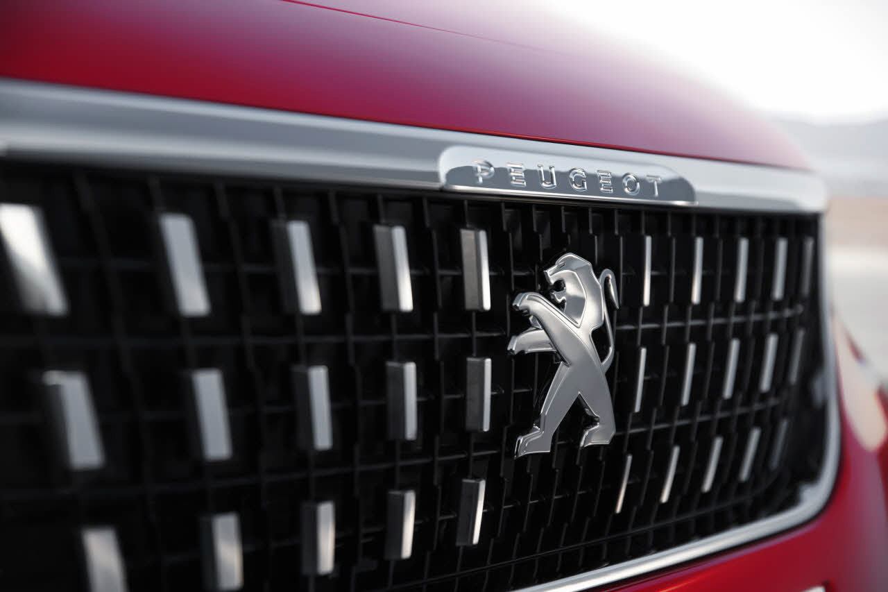 Het nieuwe gezicht van de Peugeot 2008 geeft samen met de GT Line vorm aan de facelift die Peugeot voor de SUV in gedachten heeft.