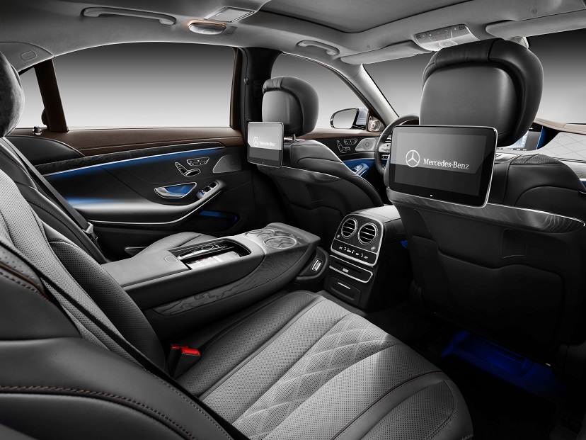 Mercedes-Benz heeft de vernieuwde S-Klasse nu volledig onthuld. Er zijn nieuwe motoren, een plug-in hybridevariant, meer rijtechnologie en meerdere kleinere wijzigingen.