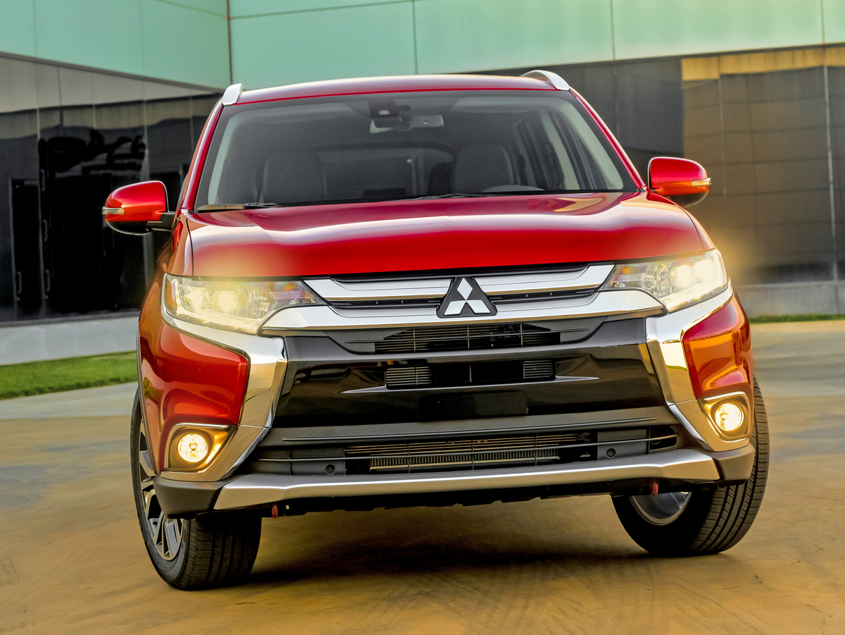Facelift Mitsubishi Outlander krijgt vorm op New York International Auto Show.