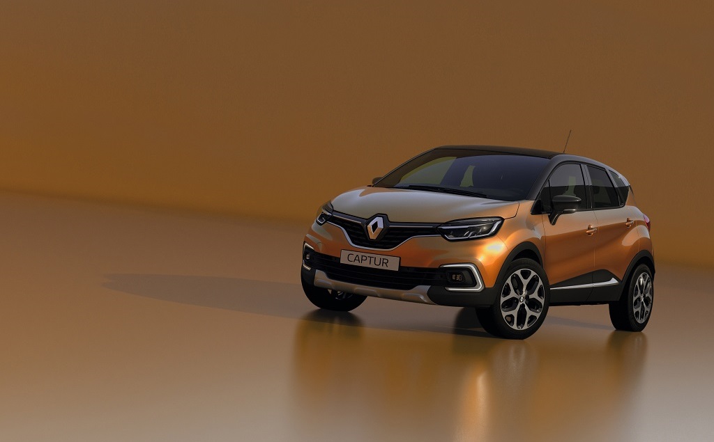 Renault heeft de Captur van een facelift voorzien. De auto krijgt er een iets strakkere uitstraling door en ligt nu wat meer op n lijn met de andere Renault-modellen.