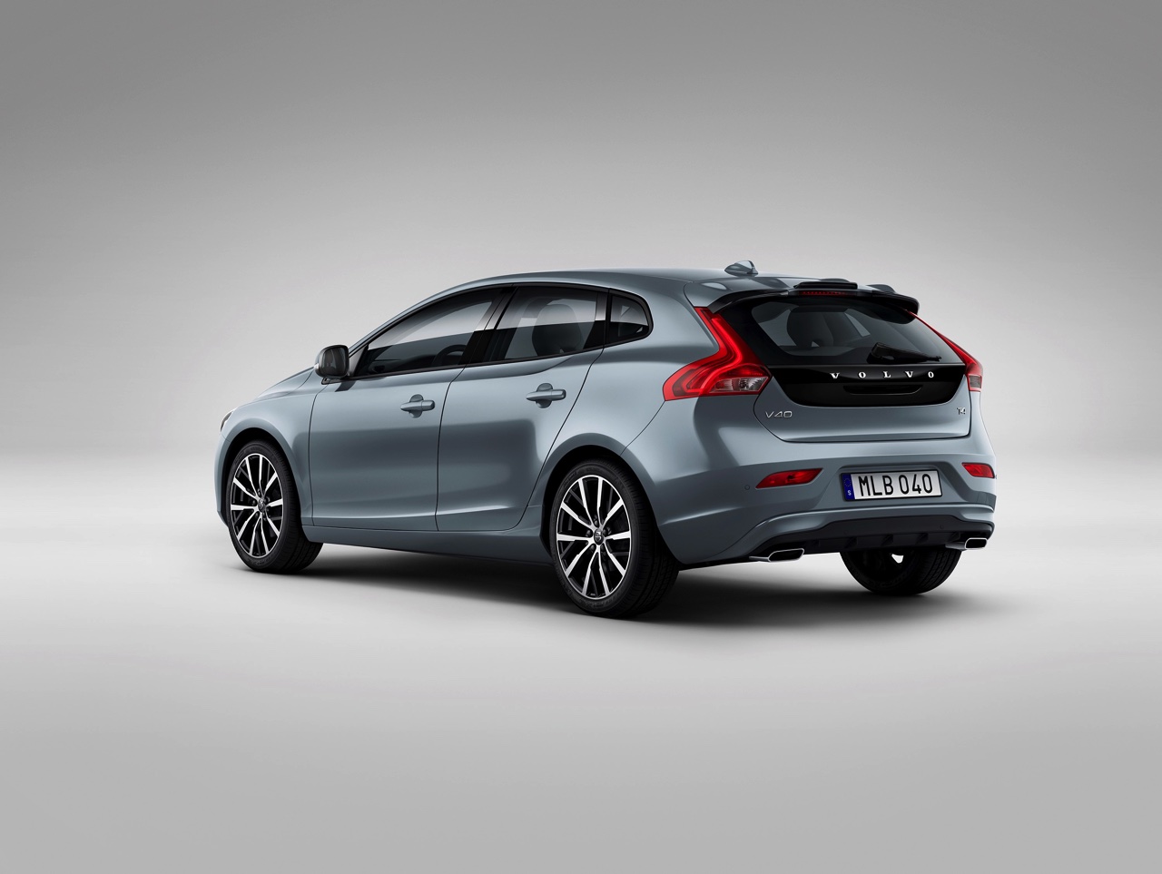 Facelift voor Volvo V40 in modeljaar 2017. De best seller van Volvo beleeft zijn debuut op de Autosalon van Geneve 2016.