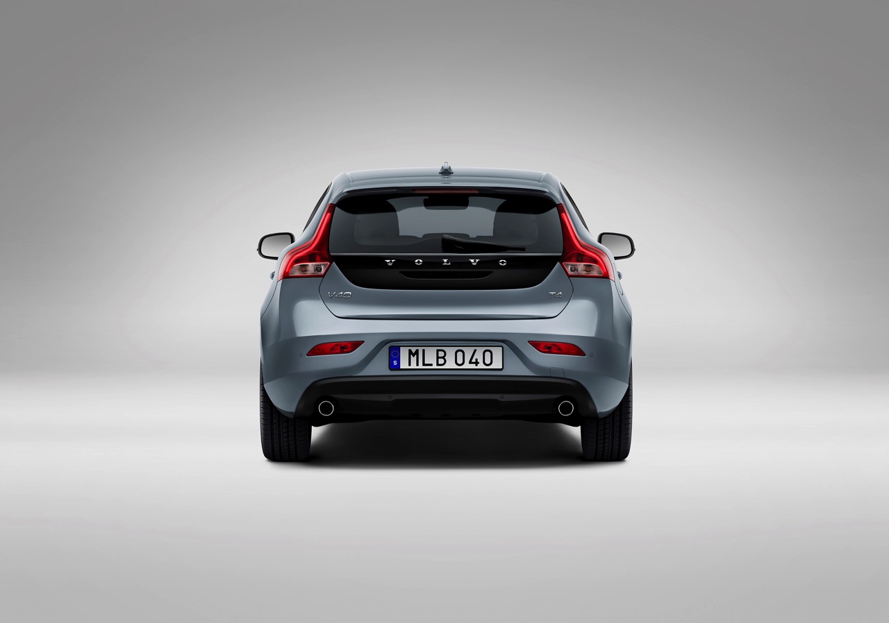 Facelift voor Volvo V40 in modeljaar 2017. De best seller van Volvo beleeft zijn debuut op de Autosalon van Geneve 2016.