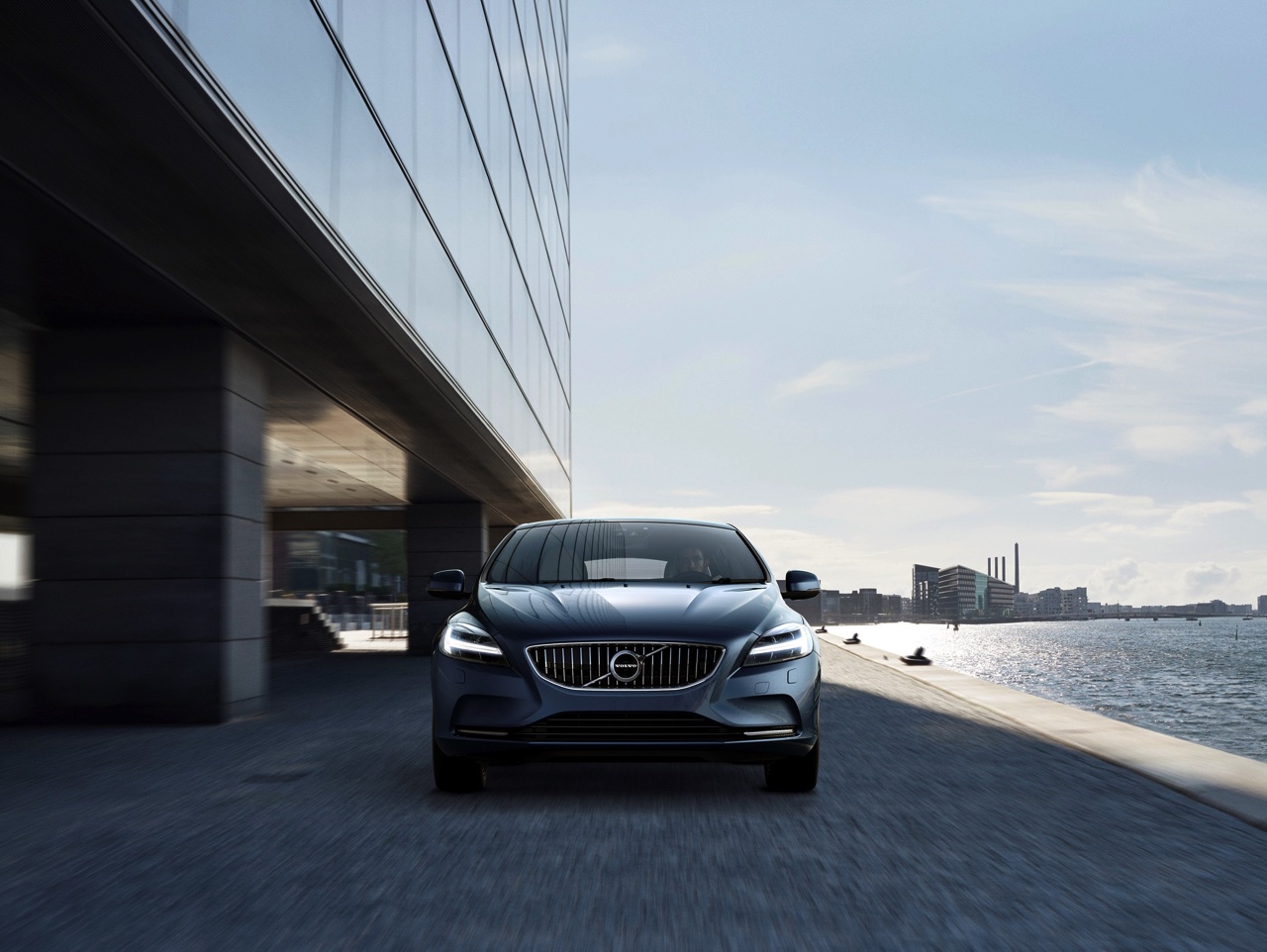 Facelift voor Volvo V40 in modeljaar 2017. De best seller van Volvo beleeft zijn debuut op de Autosalon van Geneve 2016.