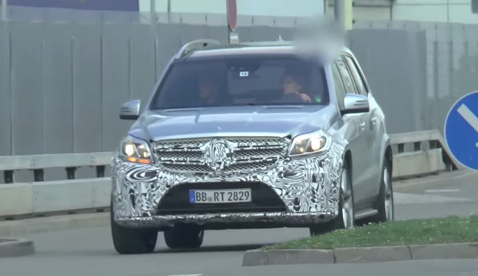 Mercedes GL wordt met facelift getransformeerd naar GLS. Het X166-model van Das Haus wordt vermoedelijk ook leverbaar als plug-in hybride.