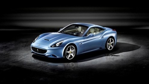 De president van Ferrari is natuurlijk niet de laatste die een ronde mag rijden in de nieuwe California. Deze week reed de topman van het merk met het Steigerende Paard, President Luca di Montezemolo,