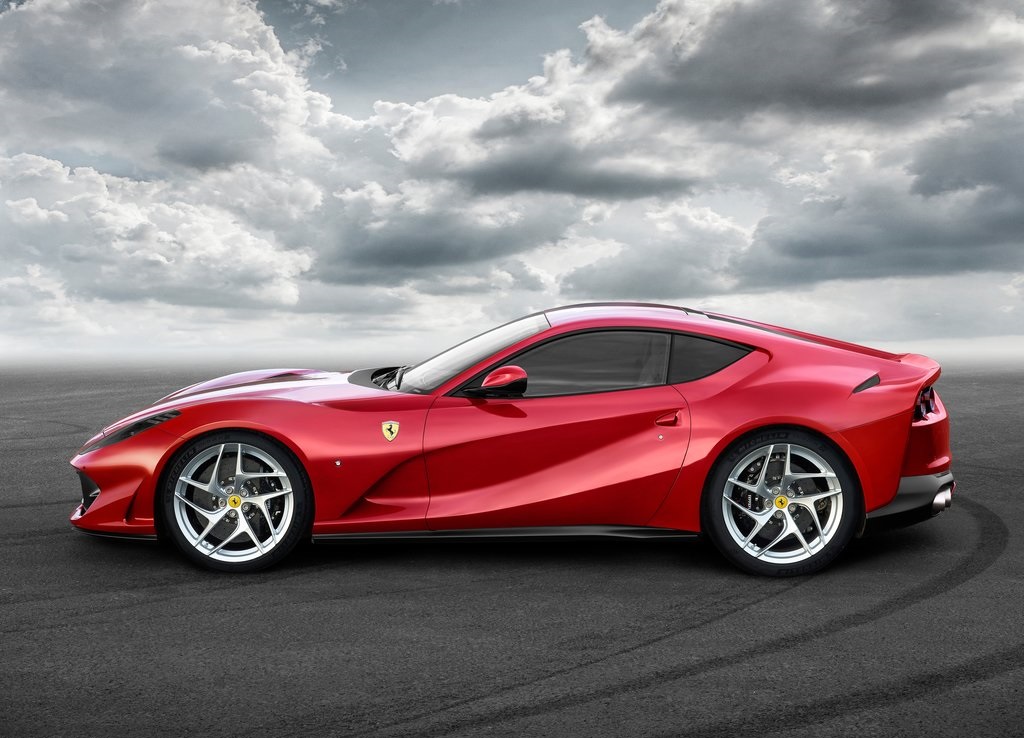 Ferrari presenteert voorafgaand aan de Autosalon van Genve de opvolger voor de F12. De nieuwe supercar luistert naar de naam 812 Superfast en heeft de krachtigste productiemotor ooit aan boord.
