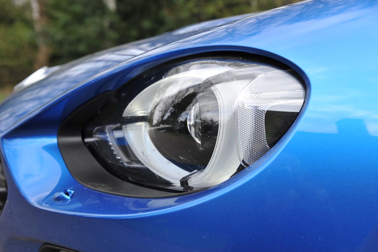 Fiat ontwikkelde op basis van de Mazda MX-5 een eigen roadster, de 124 Spider. Weet de Italiaan het Japanse niveau te verbeteren?