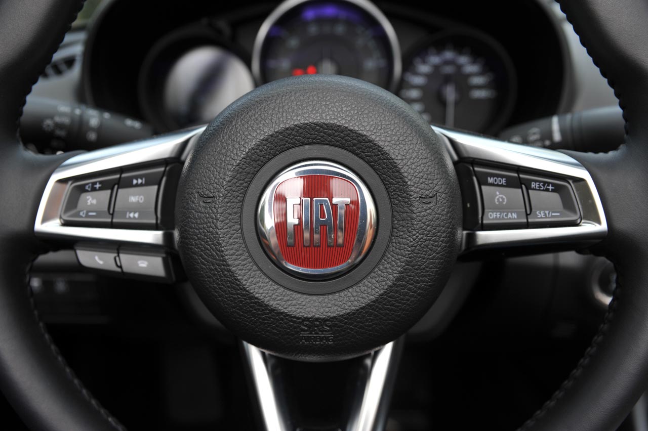 Fiat ontwikkelde op basis van de Mazda MX-5 een eigen roadster, de 124 Spider. Weet de Italiaan het Japanse niveau te verbeteren?