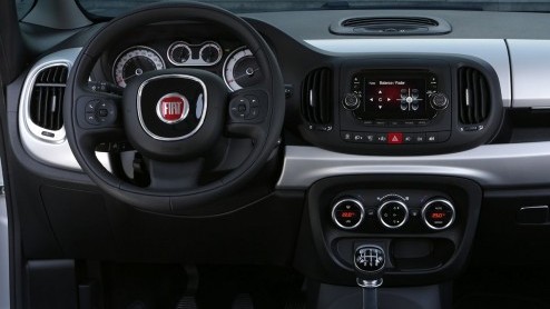 Test Fiat 500L Beats Edition met 1.4 T-Jet 120 viercilinder, de ruime MPV met DNA van de Fiat 500.