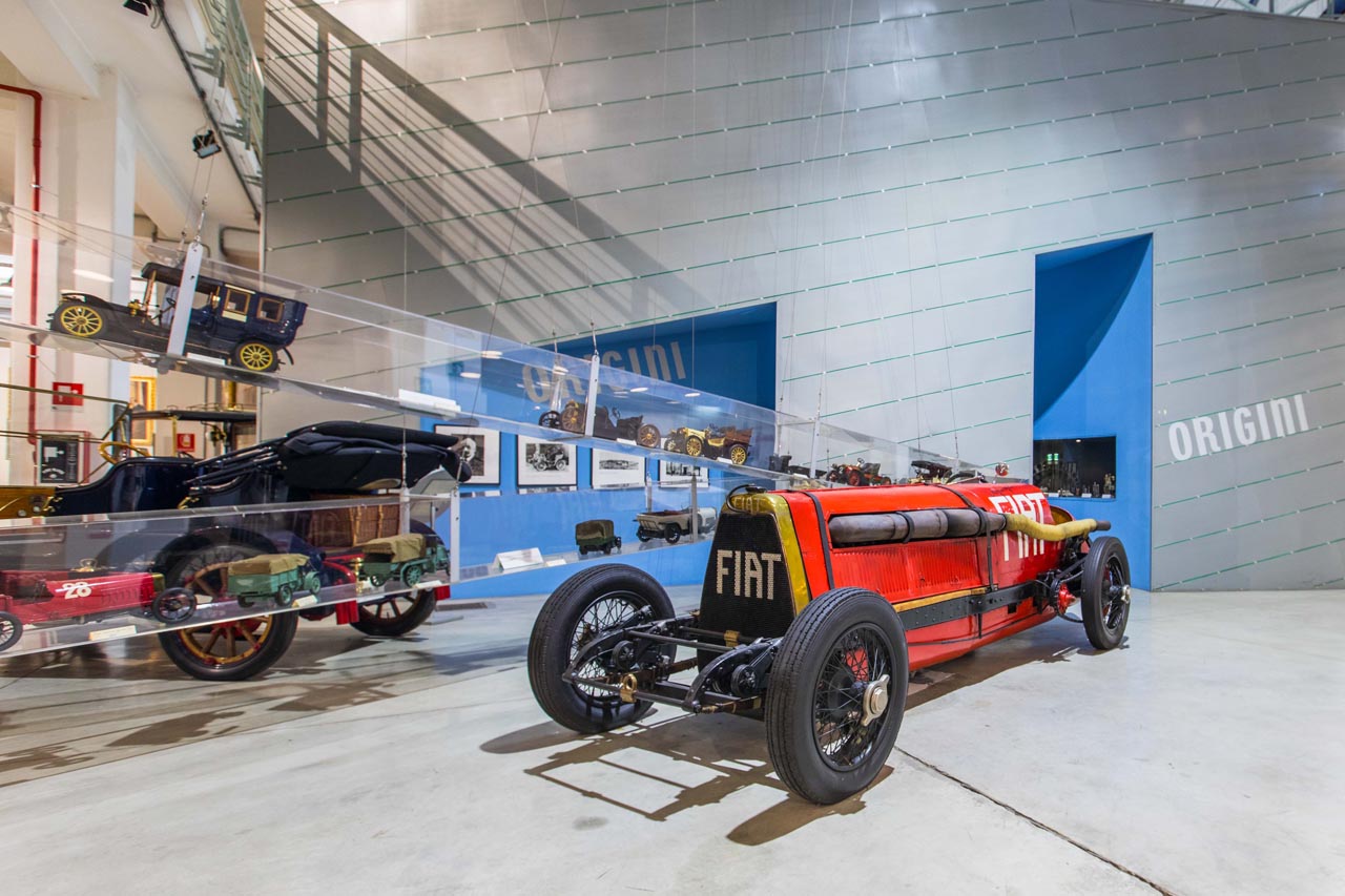 Fiat opent drie dagen het Centro Storico voor publiek tijdens het archieffestival in Turijn.