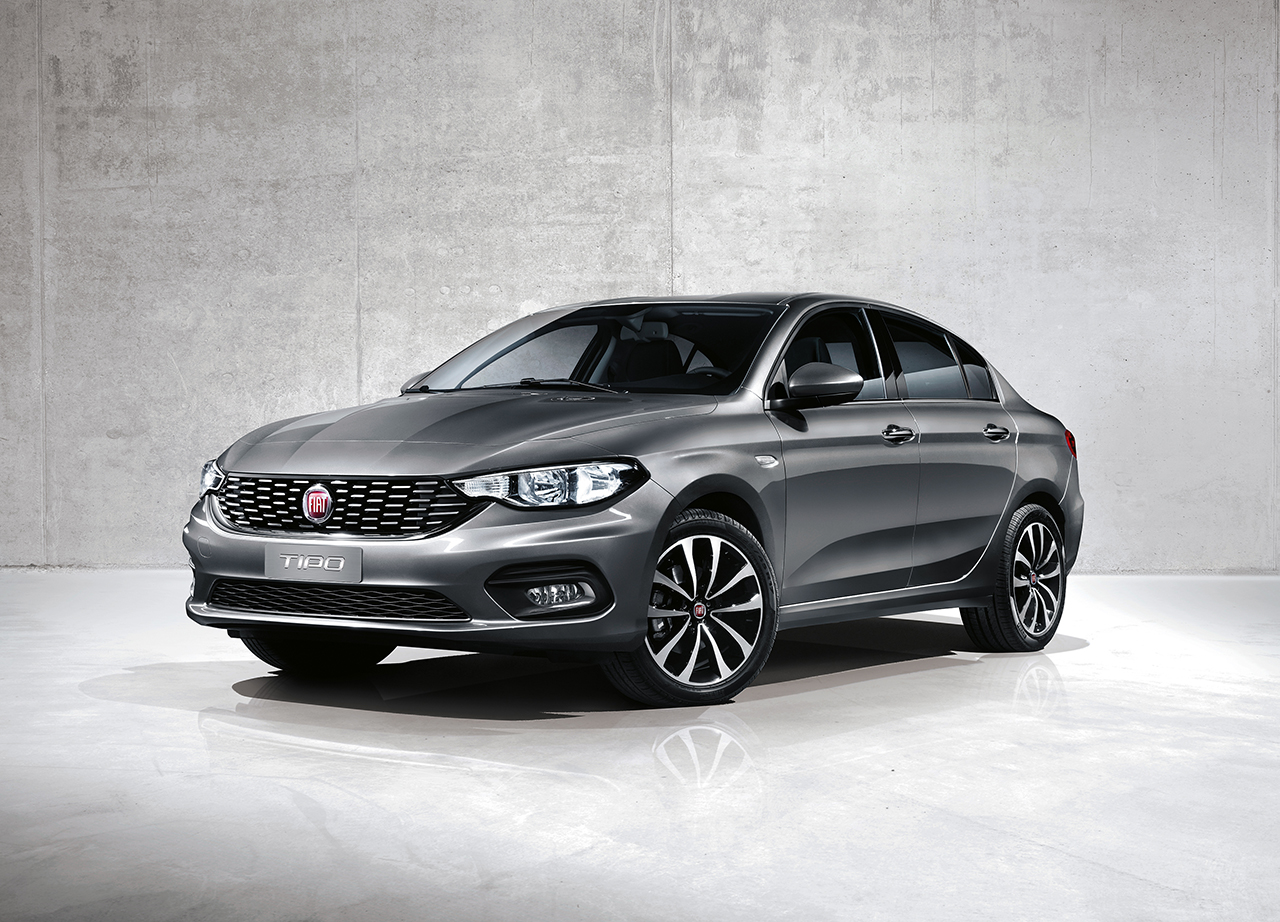 Fiat maakt de Tipo-familie compleet met de TIpo hatchback en Tipo Station Wagon op de Autosalon van Geneve.