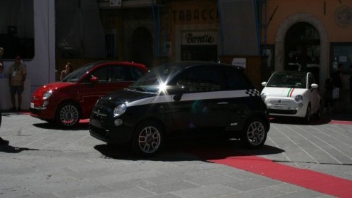Een paar uur geleden ben ik letterlijk weer met beide benen op de grond gekomen na een heerlijke week Itali. In dit wonderschone land is de introductie van de 500 niet onopgemerkt voorbij gegaan kan 