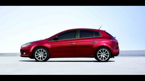 En dit is hem dan, het nieuwe volumemodel, althans dat is de bedoeling, van Fiat. Zijn naam is Bravo.