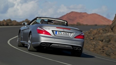 Mercedes-Benz SL 63 AMG krijgt vanaf juni een krachtkuur. Zijn 5,5 liter V8 biturbo peutert er dan 585 pk en 900 Nm uit.