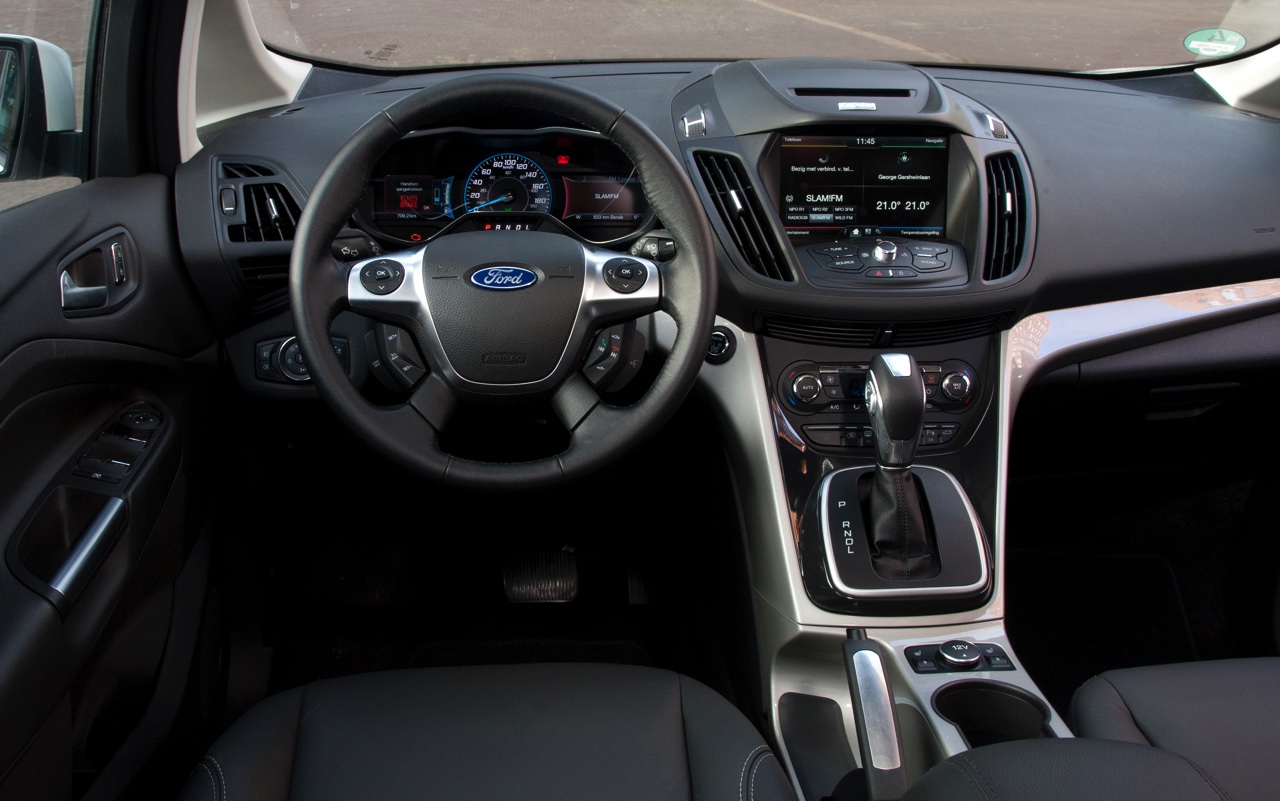 Eerste Nederlandse kilometers met de Ford C-MAX Energi Plug-in Hybrid, de eerste plug-in hybride MPV met 7% bijtelling.