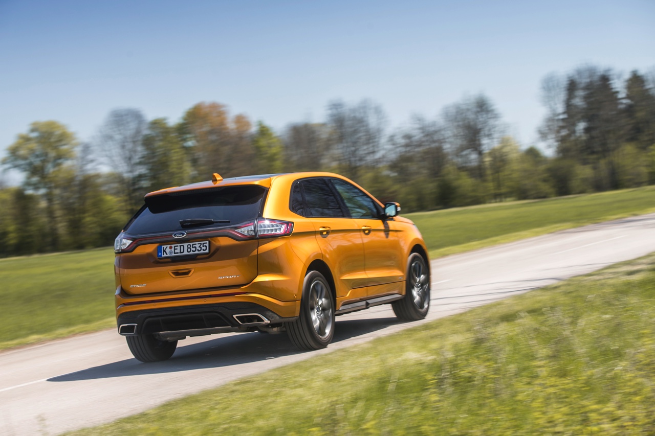 Autotest Ford Edge, de nieuwe grote SUV van Ford met moderne luxe en veel veiligheidstechnologie. Is de Ford Edge met recht het vlaggenschip in de SUV-range?