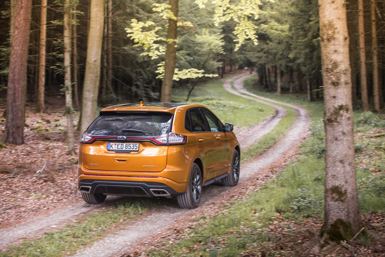 Autotest Ford Edge, de nieuwe grote SUV van Ford met moderne luxe en veel veiligheidstechnologie. Is de Ford Edge met recht het vlaggenschip in de SUV-range?