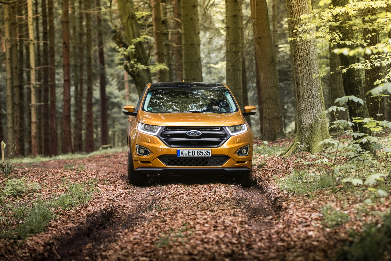 Autotest Ford Edge, de nieuwe grote SUV van Ford met moderne luxe en veel veiligheidstechnologie. Is de Ford Edge met recht het vlaggenschip in de SUV-range?