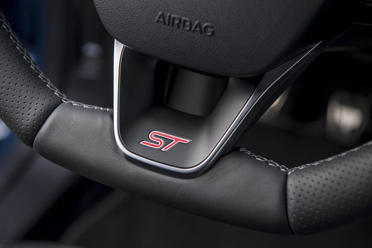 Ford lanceert de nieuwe Fiesta ST met een 200 pk sterke 1,5 liter driecilinder.