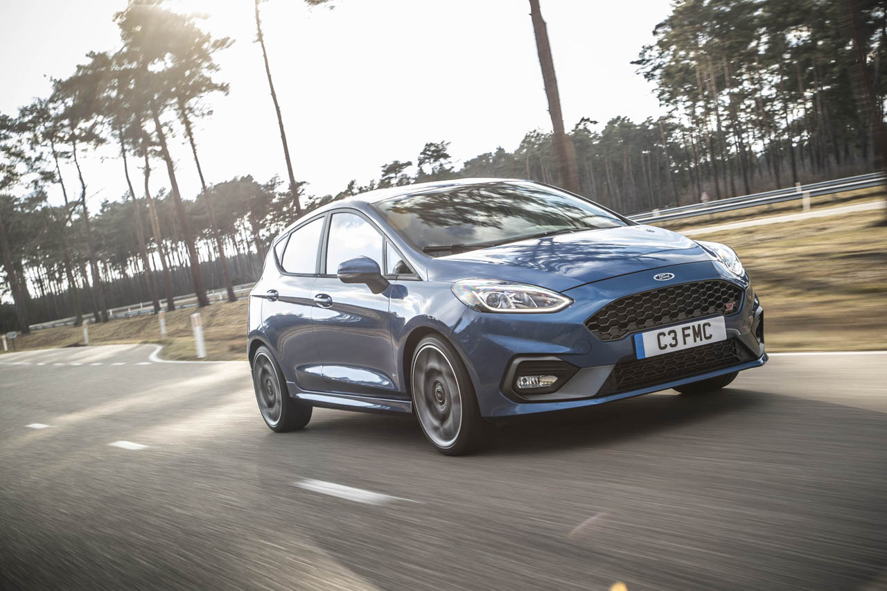 Ford lanceert de nieuwe Fiesta ST met een 200 pk sterke 1,5 liter driecilinder.