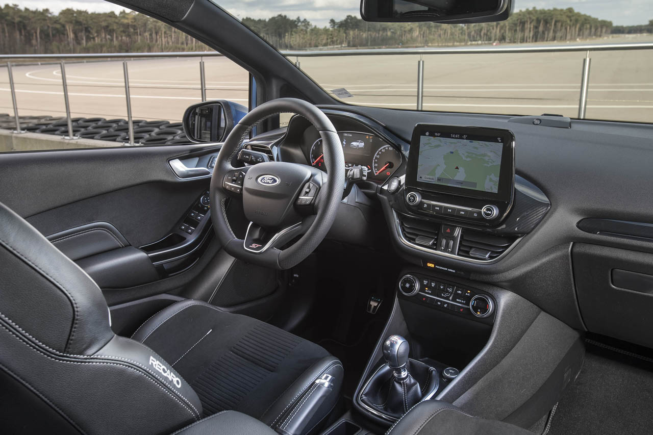 Ford lanceert de nieuwe Fiesta ST met een 200 pk sterke 1,5 liter driecilinder.