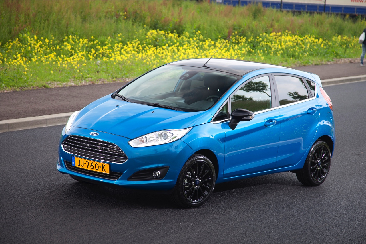Ford introduceert Fiesta Silver Edition en Candy Blue Edition als opvolger van de Fiesta White Edition. De nieuwe gelimiteerde modellen beschikken over de 1.0 EcoBoost 100 pk.