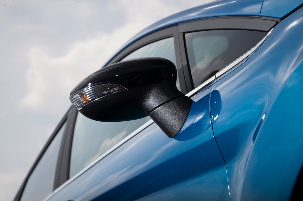 Ford introduceert Fiesta Silver Edition en Candy Blue Edition als opvolger van de Fiesta White Edition. De nieuwe gelimiteerde modellen beschikken over de 1.0 EcoBoost 100 pk.