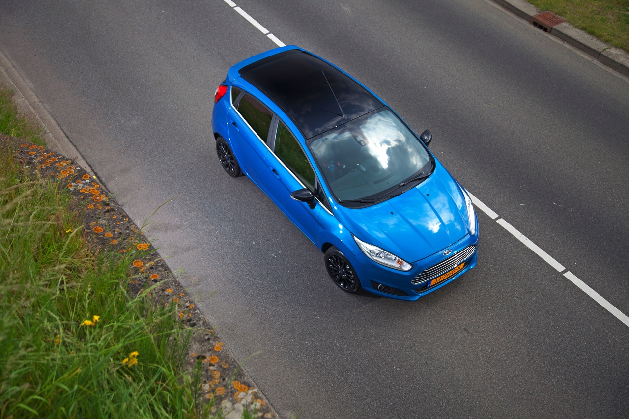 Ford introduceert Fiesta Silver Edition en Candy Blue Edition als opvolger van de Fiesta White Edition. De nieuwe gelimiteerde modellen beschikken over de 1.0 EcoBoost 100 pk.