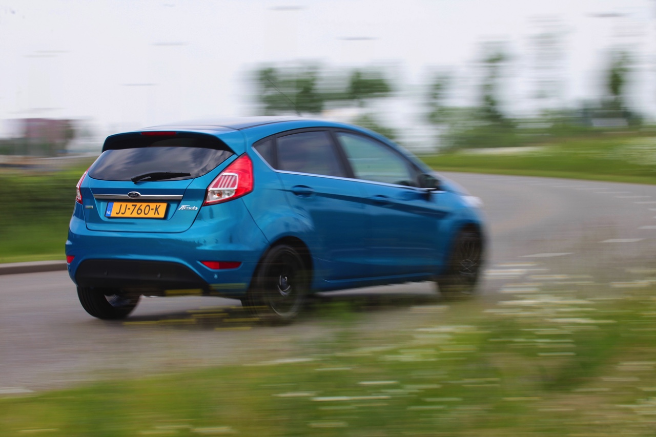 Ford introduceert Fiesta Silver Edition en Candy Blue Edition als opvolger van de Fiesta White Edition. De nieuwe gelimiteerde modellen beschikken over de 1.0 EcoBoost 100 pk.