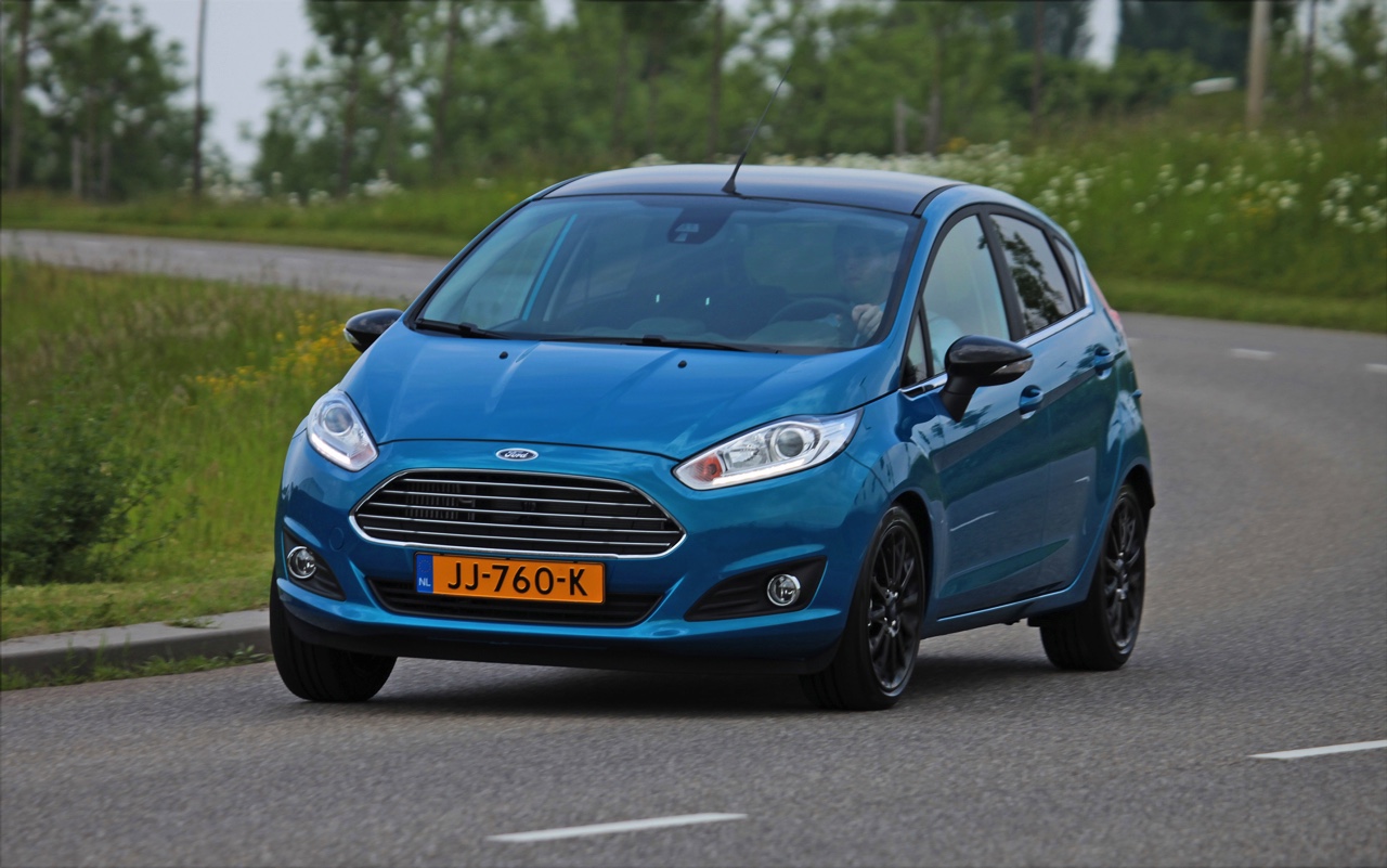 Ford introduceert Fiesta Silver Edition en Candy Blue Edition als opvolger van de Fiesta White Edition. De nieuwe gelimiteerde modellen beschikken over de 1.0 EcoBoost 100 pk.