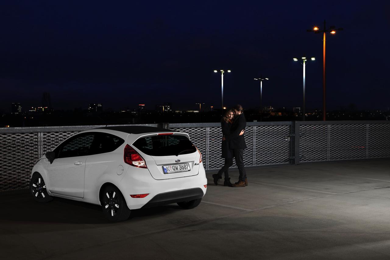 De Ford Fiesta is er tijdelijk ook als White Edition. Voor wie de Black of Red Edition niet leuk genoeg is.