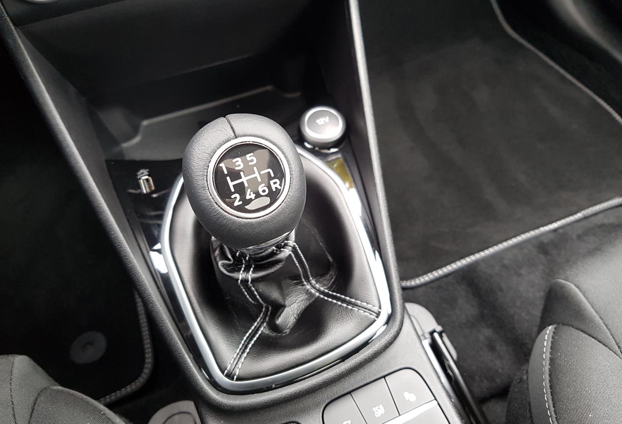 Ford lanceert de nieuwe Fiesta in een veelheid aan uitvoeringen. De Titanium is de meest geliefde die in dit geval is gekoppeld aan de 1 liter driecilinder met turbo. Een uitstekende combinatie.