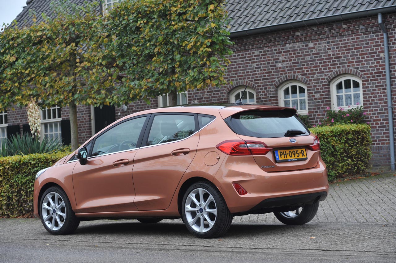 Ford lanceert de nieuwe Fiesta in een veelheid aan uitvoeringen. De Titanium is de meest geliefde die in dit geval is gekoppeld aan de 1 liter driecilinder met turbo. Een uitstekende combinatie.