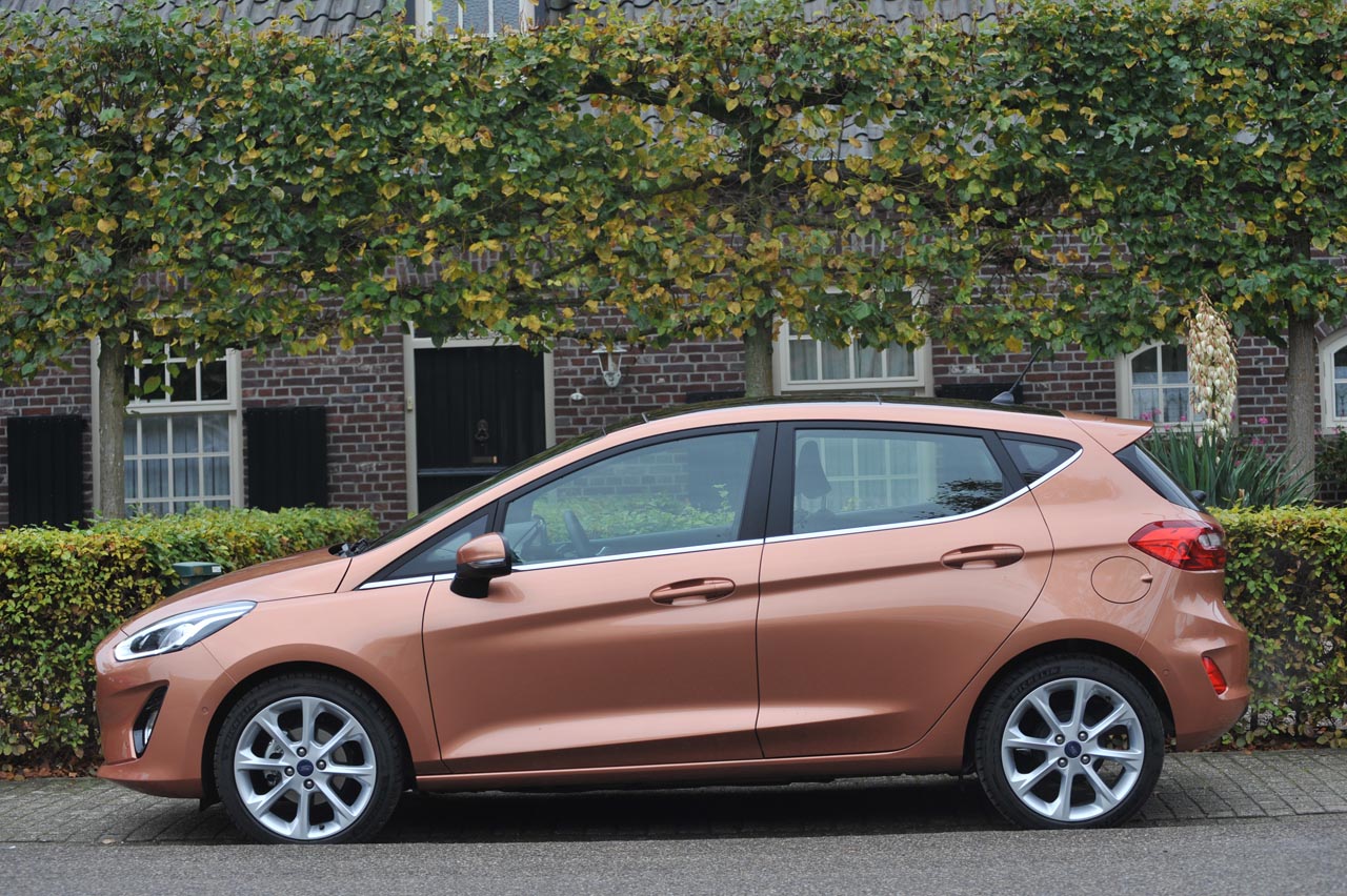 Ford lanceert de nieuwe Fiesta in een veelheid aan uitvoeringen. De Titanium is de meest geliefde die in dit geval is gekoppeld aan de 1 liter driecilinder met turbo. Een uitstekende combinatie.