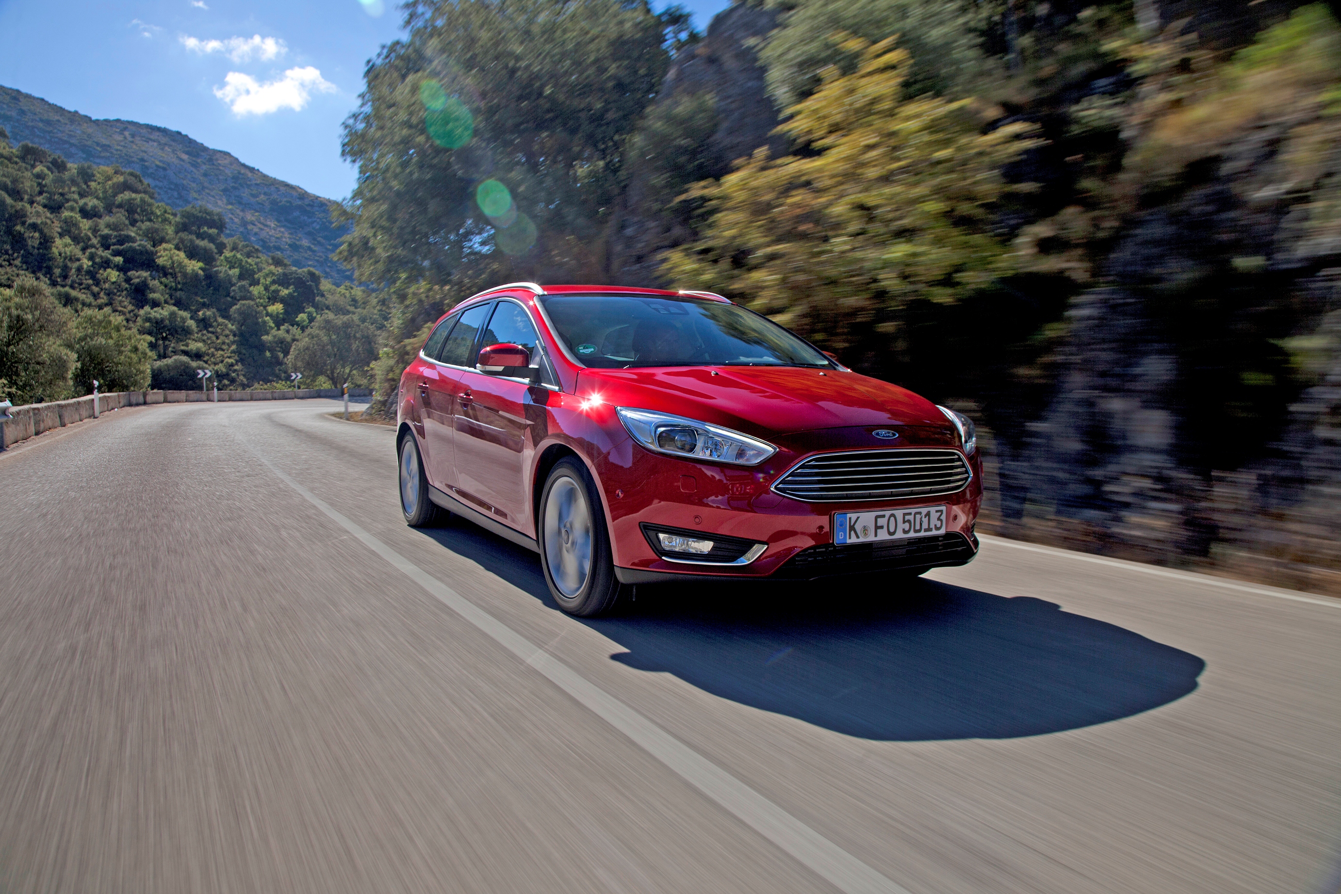 De Ford Focus komt tijdelijk als Titanium S-Edition in de showroom te staan. Het is een Focus Titanium voorzien van het S-Edition pakket met bodykit en 18 inch velgen.