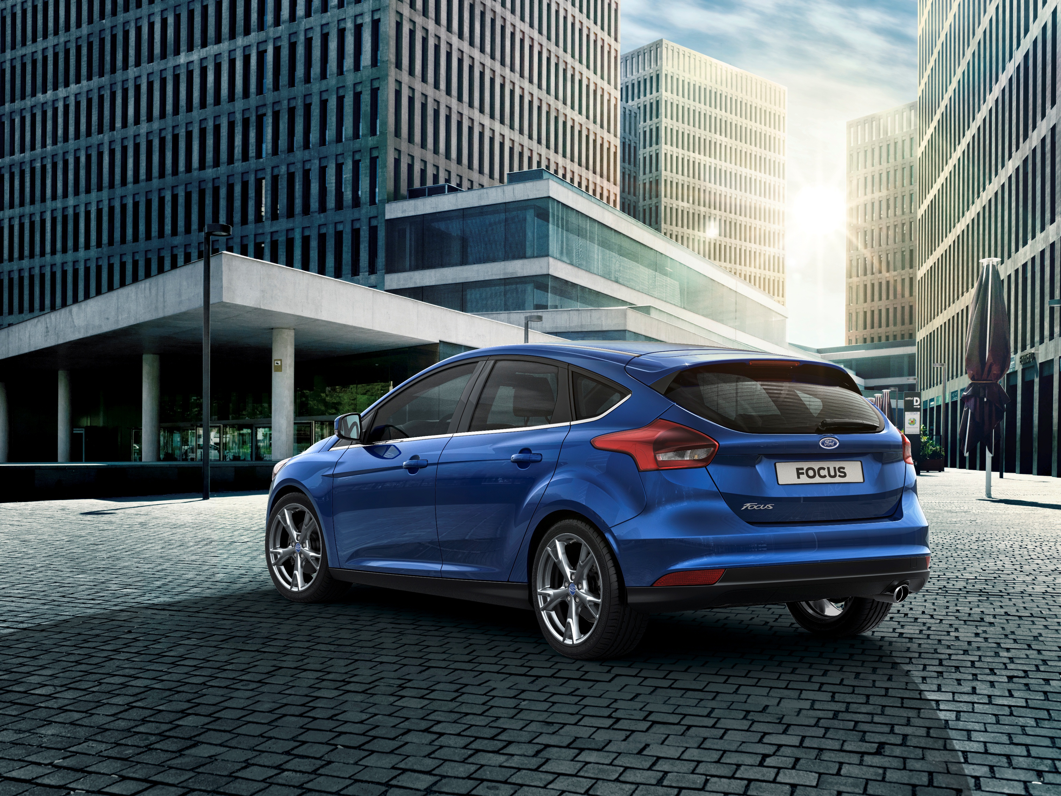 De Ford Focus komt tijdelijk als Titanium S-Edition in de showroom te staan. Het is een Focus Titanium voorzien van het S-Edition pakket met bodykit en 18 inch velgen.
